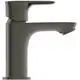 Waschbeckenarmatur in Magnetic Grey von Ideal Standard. Sie hat einen ergonomischen Hebel und einen flachen Auslauf. Geeignet für moderne Badezimmereinrichtungen.